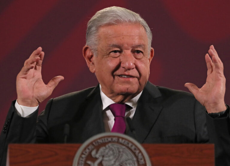 El presidente de México destaca el “trato especial” que recibió de China y EEUU en la APEC