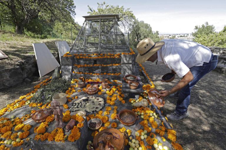 Una tumba prehispánica de hace 1.000 años abre sus puertas por el Día de Muertos en México