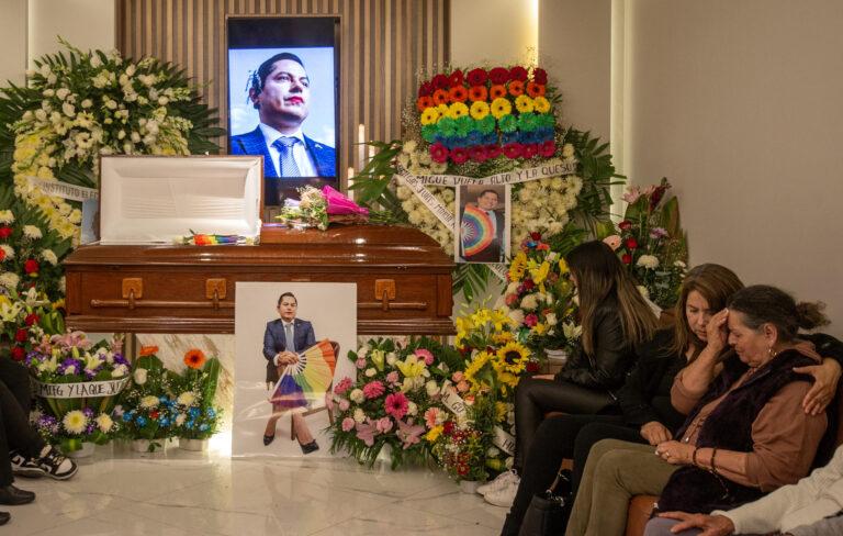 Sepultan a jurista de género no binario entre cuestionamientos a la fiscalía en México Sepultan a jurista de género no binario entre cuestionamientos a la fiscalía en México