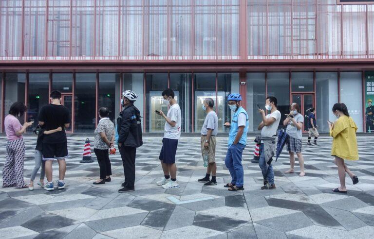 Un año de reencuentro de China con el mundo tras el aislamiento por el ‘cero covid’ Un año de reencuentro de China con el mundo tras el aislamiento por el ‘cero covid’