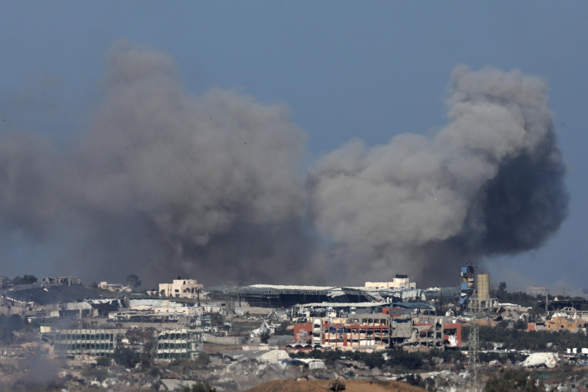 Israel amplía su ofensiva en el sur de Gaza mientras las enfermedades infecciosas se propagan