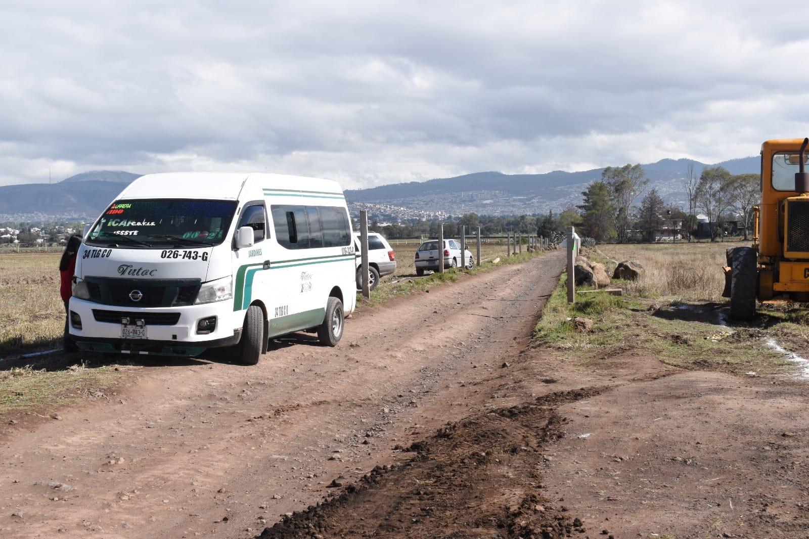 Anuncian ampliación de camino hacia el CBTis 287