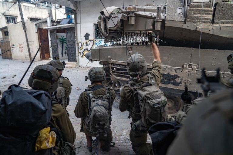 Israel da por muertos a 20 rehenes mientras sigue atacando para liberar al resto en Gaza Israel da por muertos a 20 rehenes mientras sigue atacando para liberar al resto en Gaza
