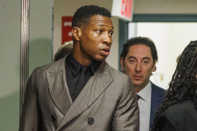Jonathan Majors es declarado culpable de agresión Jonathan Majors es declarado culpable de agresión