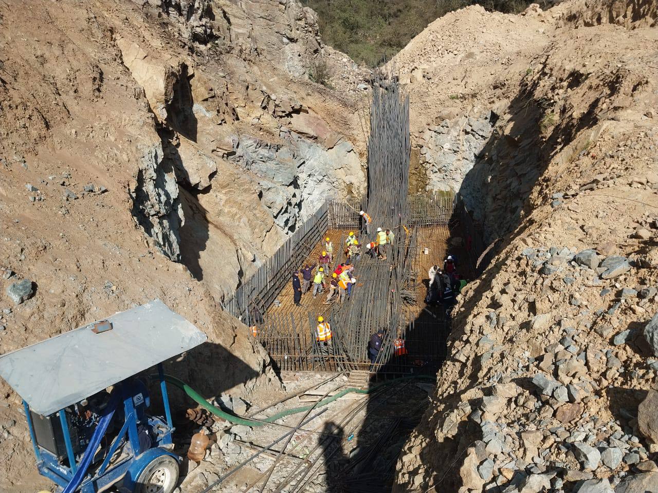 Derrumbe de la obra carretera en Calicanto cobra otra vida, seis lesionados, dos graves