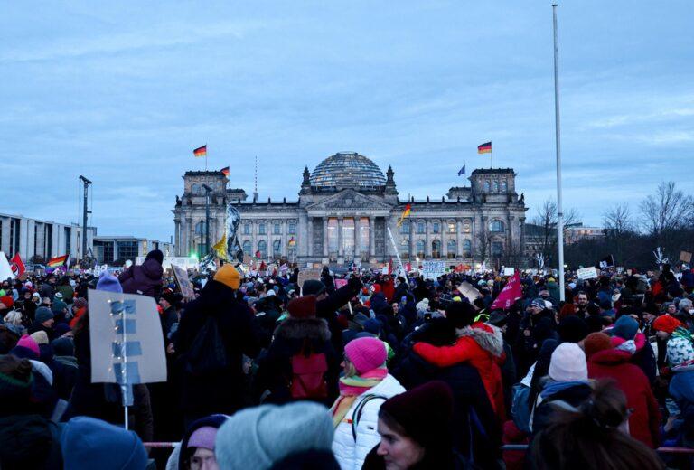 Más de 200.000 personas en el segundo día de protestas en Alemania contra la ultraderecha