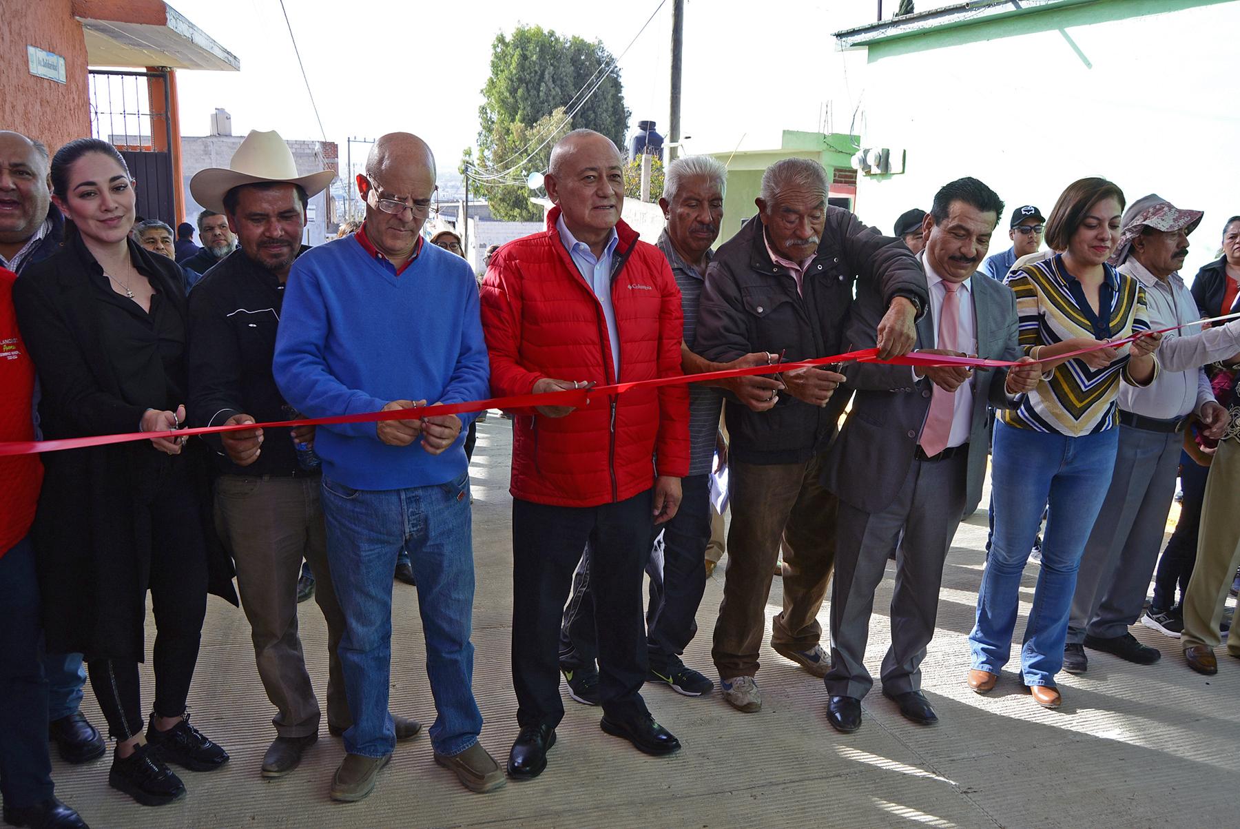 PRESIDENTE MUNICIPAL JORGE MÁRQUEZ INAUGURÓ  CALLE  SOLIDARIDAD Y REHABILITACIÓN DE LÍNEA DE AGUA EN COLONIA METILATLA