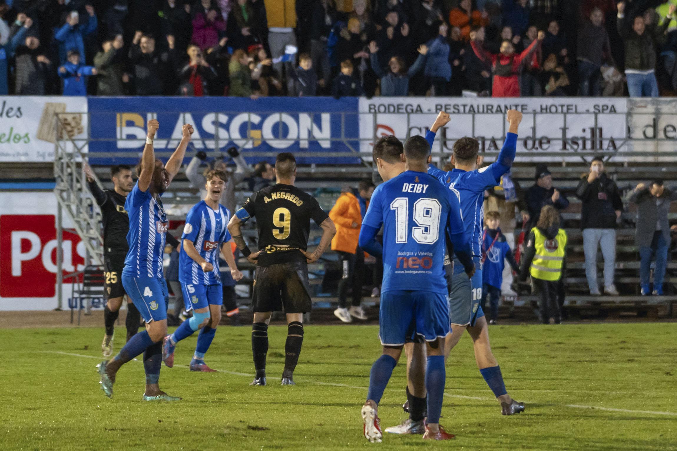 Real Madrid y Barcelona, a evitar sustos en Aranda y Barbastro