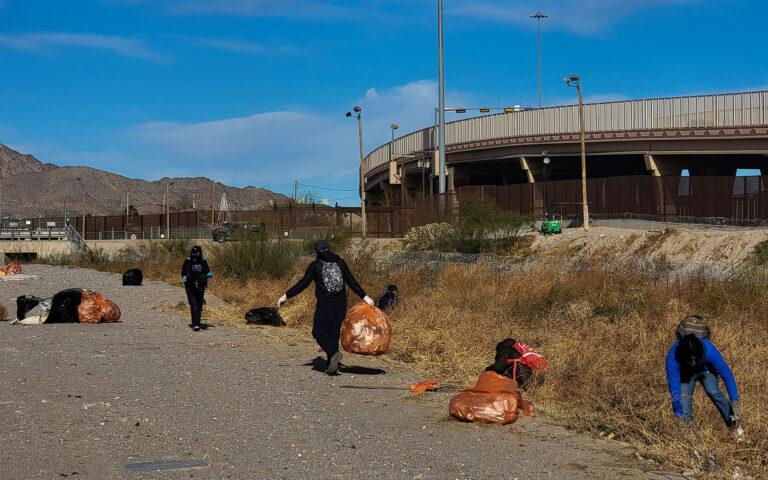 Voluntarios recogen toneladas de basura en la frontera México – E.U.