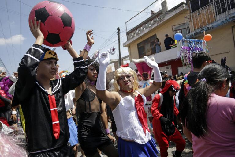 El ‘Carnaval de Las Locas’, una tradición que perdura en el centro de México