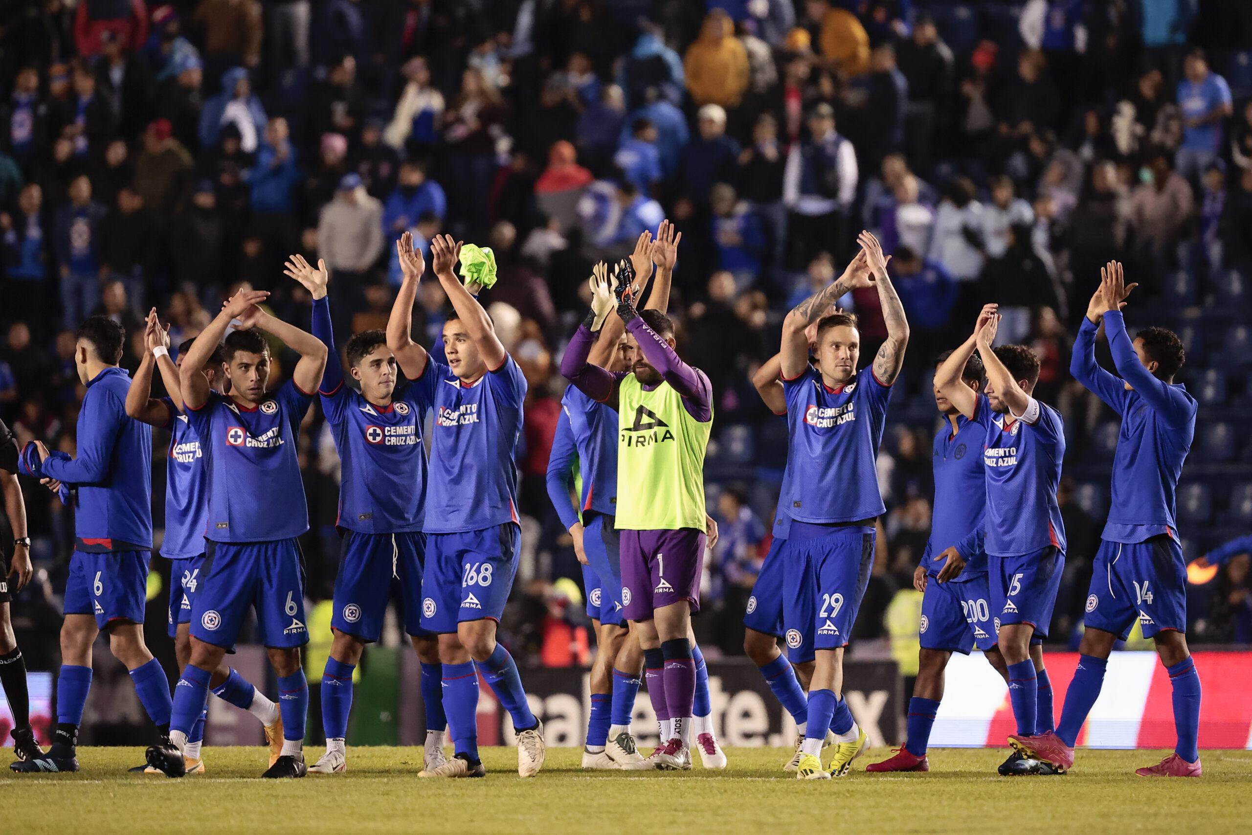 El argentino Anselmi muestra orgullo por cómo Cruz Azul apretó al América, pese a perder