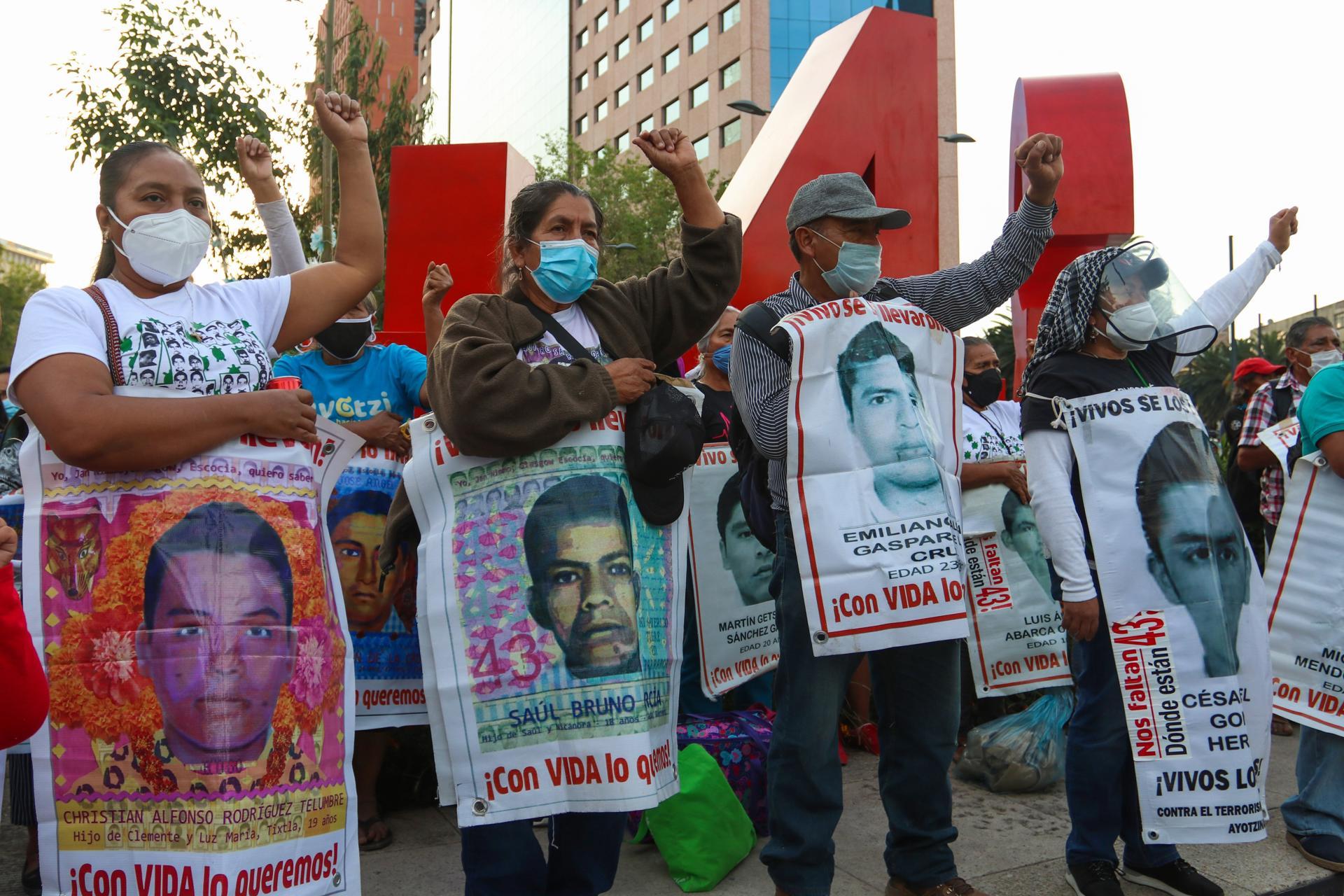 Preso por caso Ayotzinapa no fue liberado y sigue en prisión