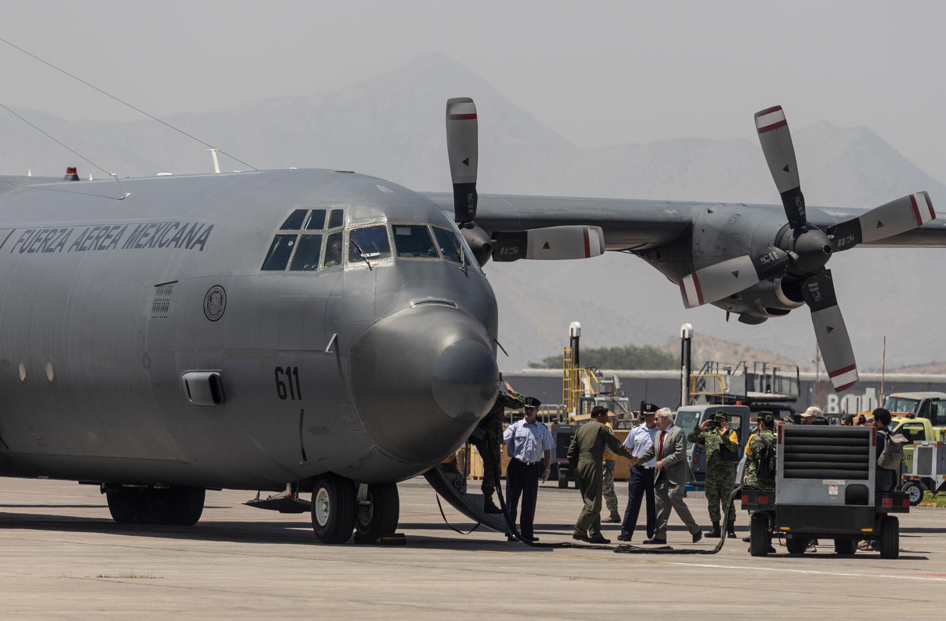 México envió a Chile aviones con 20 toneladas de víveres