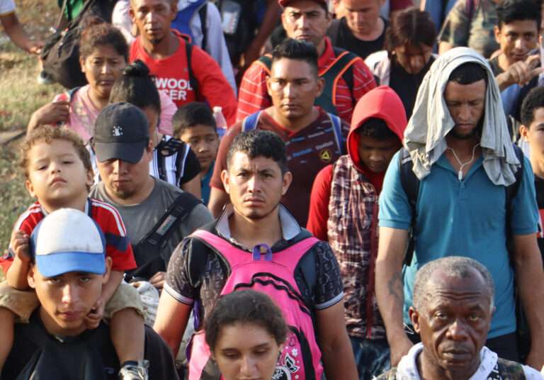 Migrantes rechazan apoyo de 110 dólares de México para ser deportados a sus países