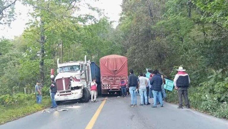 Chocan tres tractocamiones en la México-Tampico; un herido fue hospitalizado