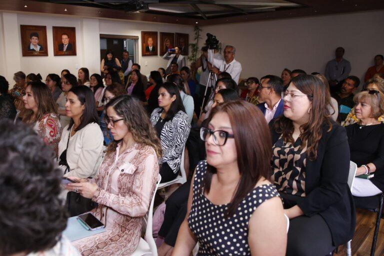 Firman convenio para mejorar la educación socioemocional