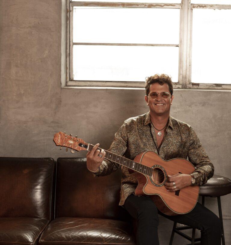 Carlos Vives recibirá el premio Fundadores