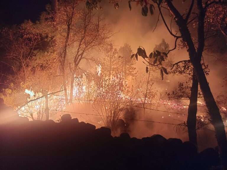 Persiste el combate contra incendios de Juárez Hidalgo y Nicolás Flores