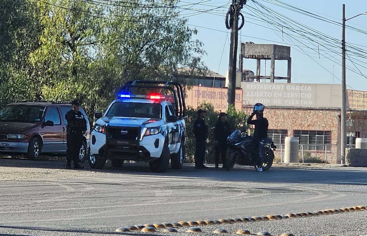 Vecinos de Tasquillo, reportan hallazgo de hombre “embolsado”con narcomensaje