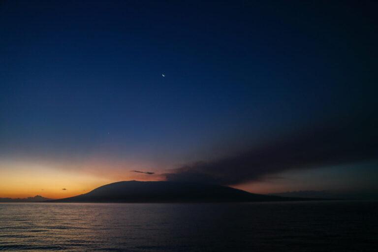 El campo de lava del volcán La Cumbre, en las Galápagos, llega a 8 kilómetros de longitud