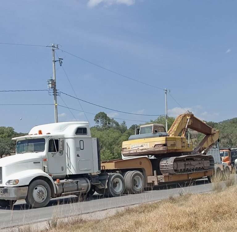Embargan maquinaria y equipos en minas de Tlanalapa