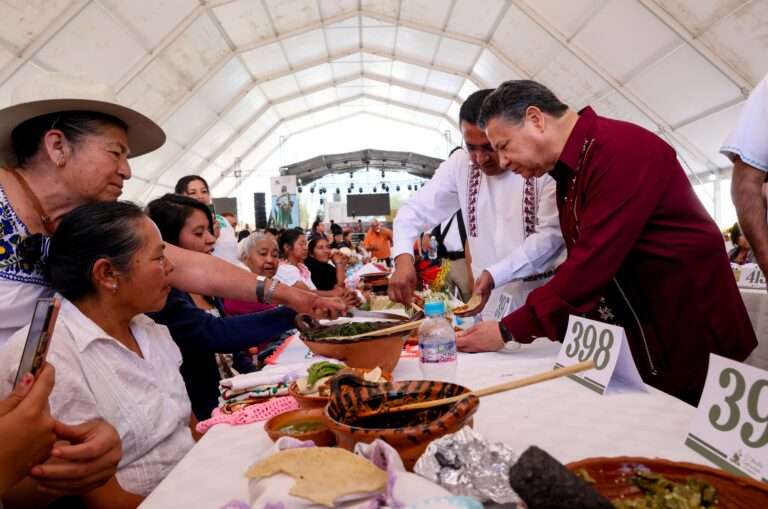 Reconocen saber ancestral durante la Muestra Gastronómica de Santiago de Anaya