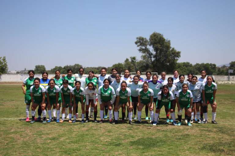 Celebran 80 aniversario de Santiago Tulantepec con encuentros futbolísticos