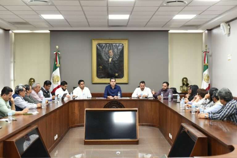 CONTINÚAN CAPACITACIONES PARA LOS TRABAJADORES DEL CONGRESO