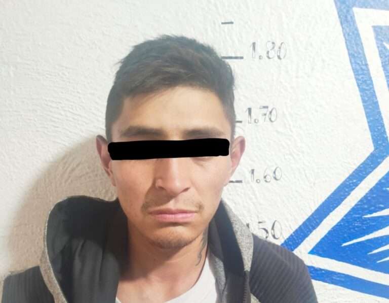 Elementos policiacos, detienen a sujeto con droga sintética