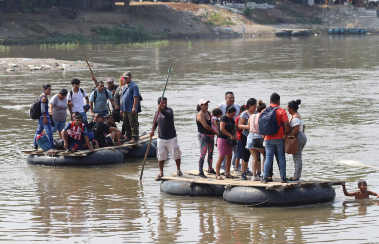 La Acnur señala que el 13 % de los mexicanos cree que se debe cerrar la frontera sur