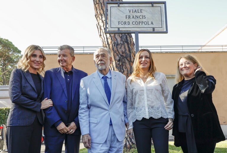 Coppola inaugura una calle con su nombre