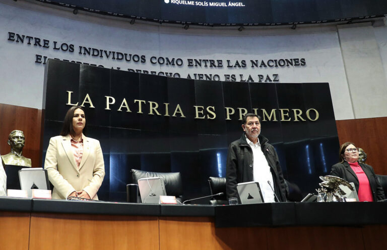 Aprueban que el Estado retome control de vías férreas 