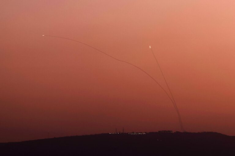 Nuevos choques entre Hizbulá y soldados israelíes en una aldea fronteriza en sur del Líbano