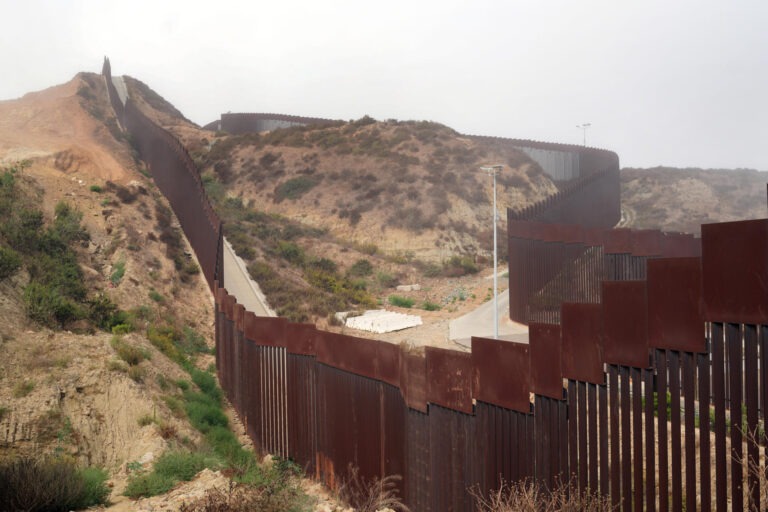 «Los ríos de gente» desaparecieron en la frontera de EE.UU. con México