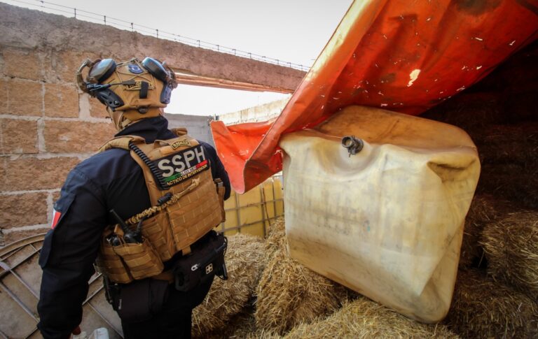 SSPH da nuevo golpe contra robo de hidrocarburo; decomisa más de 34 mil litros de combustible en Tepeapulco