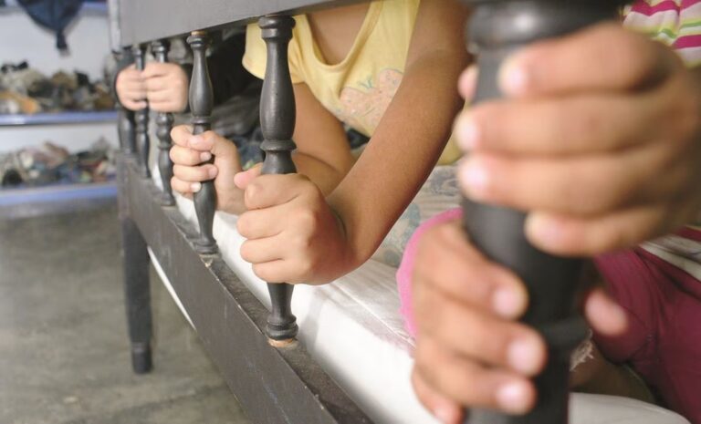 Catorce menores resultaron intoxicados con anfetamina en Sinaloa