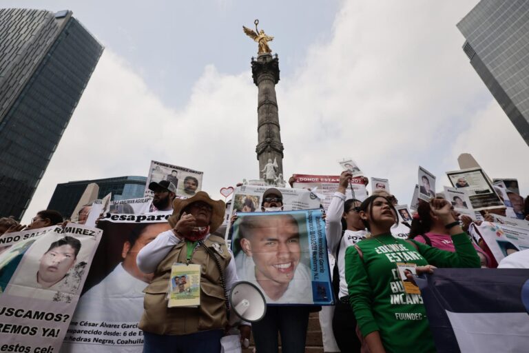 Mexicanas protestaron por sus desaparecidos en el marco del Día de las Madres