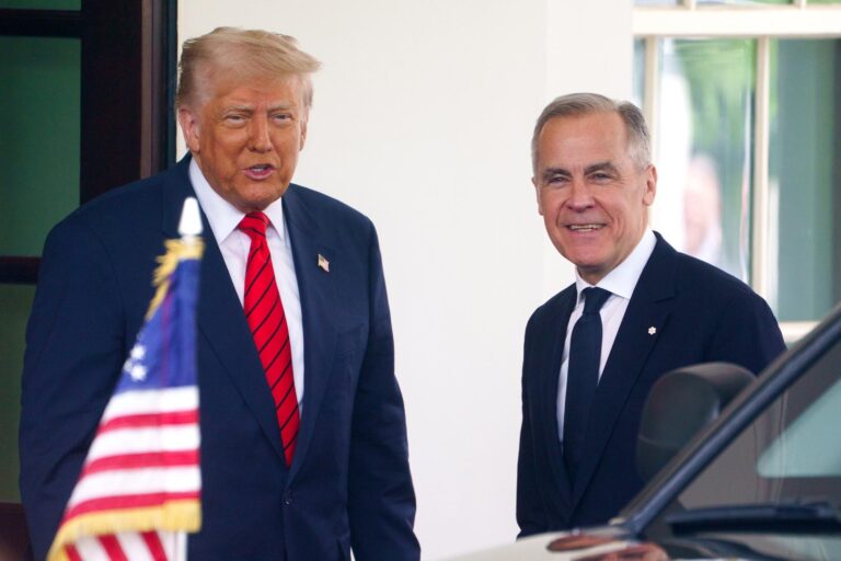 Trump dice que México no respeta el T-MEC y que pronto se renegociará
