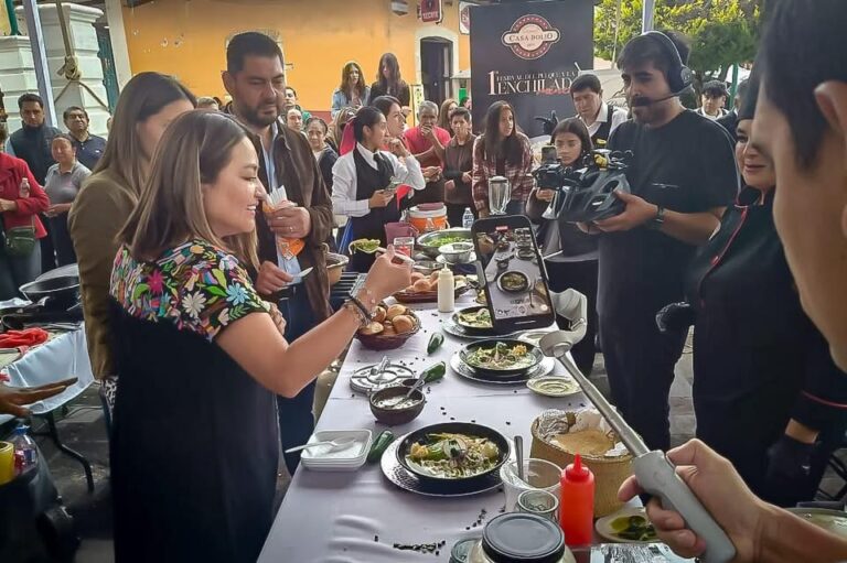 Celebran el Primer Festival de la Enchilada Minera