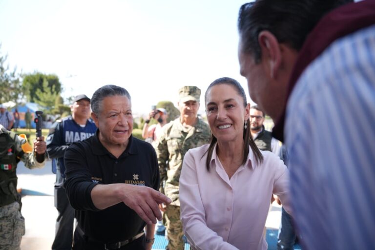 Claudia Sheinbaum y Julio Menchaca Unen Fuerzas para Apoyar a Damnificados en Hidalgo Claudia Sheinbaum y Julio Menchaca Unen Fuerzas para Apoyar a Damnificados en Hidalgo