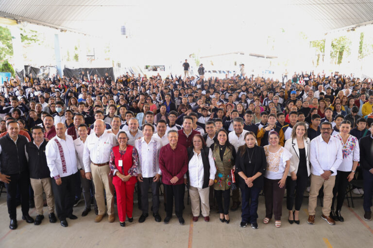 Unidos por la educación: Gobierno de Hidalgo concreta nueva donación por parte de Pemex