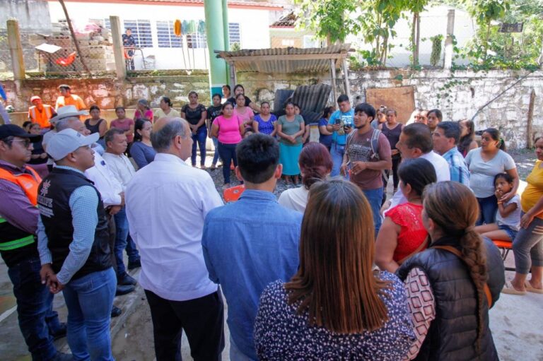 Supervisa titular de la SEPH avances en rehabilitación de escuelas afectadas por lluvias en Tepehuacán Supervisa titular de la SEPH avances en rehabilitación de escuelas afectadas por lluvias en Tepehuacán