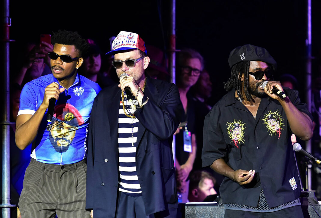 Africa Express y Damon Albarn cierran con ritmos globales el Festival Cervantino en México