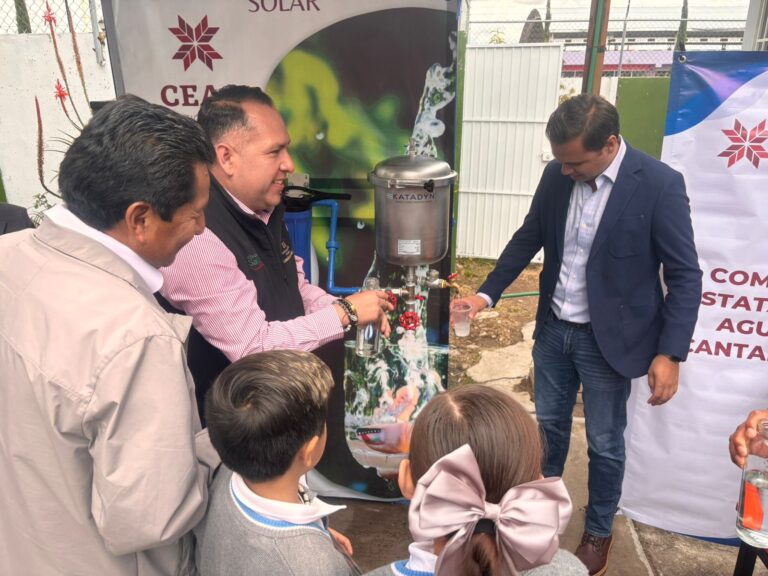 Instalan planta solar purificadora en primaria de Mineral de la Reforma