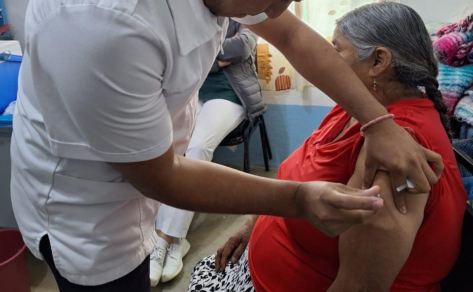 PERIODO 2025 - 2026 Más de 800 mil dosis la meta sectorial de vacunación de Influenza para la temporada_ Cortesía