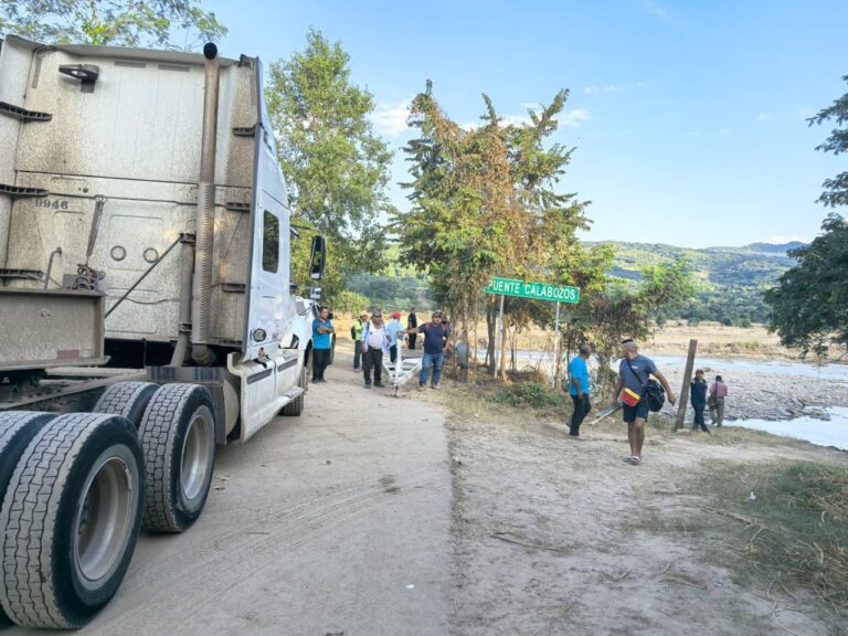 Habilitación de paso provisional en el municipio de Huautla Habilitación de paso provisional en el municipio de Huautla