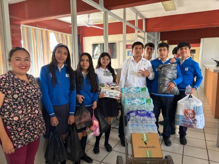 Comunidad educativa se moviliza en apoyo de afectados por lluvias