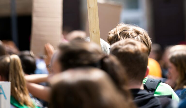 Marchan contra atentado de estudiante 