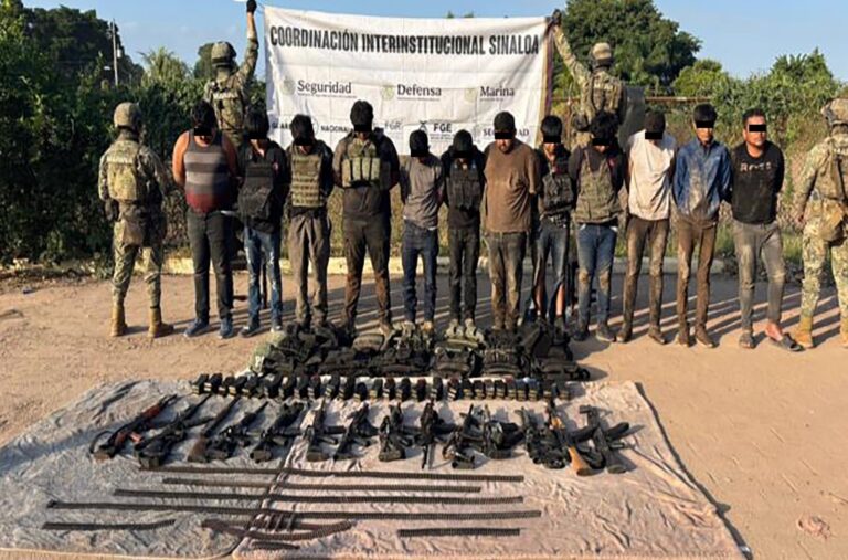 Detienen a 13 hombres que agredieron a balazos a personal naval