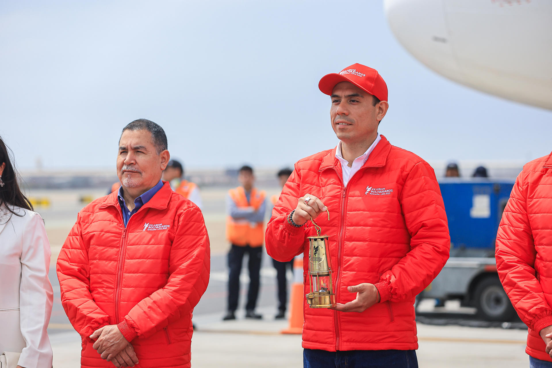Presidente de Perú recibió la llama de los Juegos Bolivarianos 2025